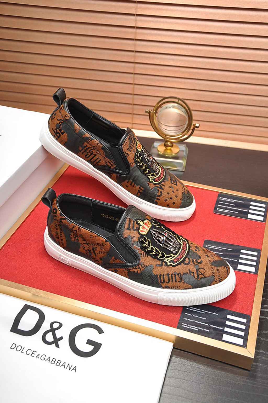 D*G sneaker